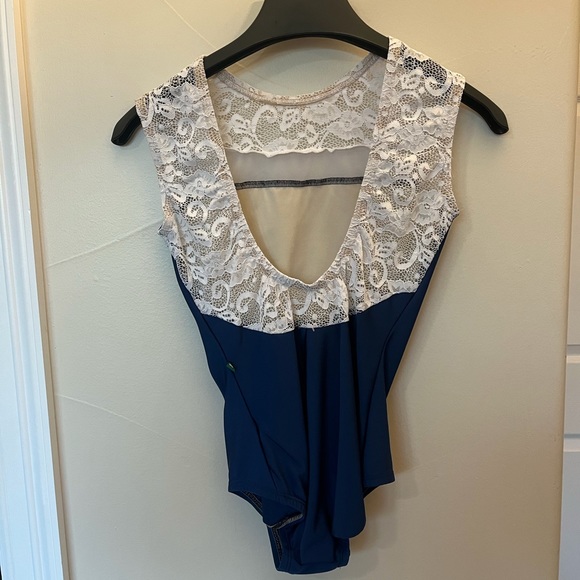 Custom Allure LuckyLeo - Picture 2 of 5